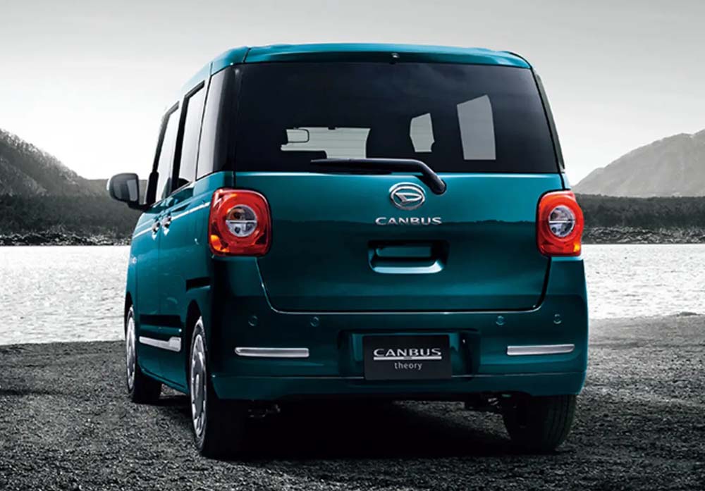 New Daihatsu Move Canbus photo: Back view