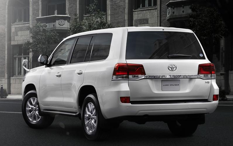 New Toyota Land Cruiser-200 photo: Rear image (Back picture)