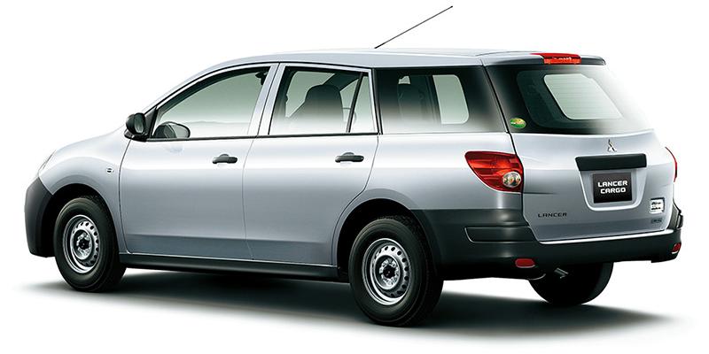 New Mitsubishi Lancer Cargo photo: Back view