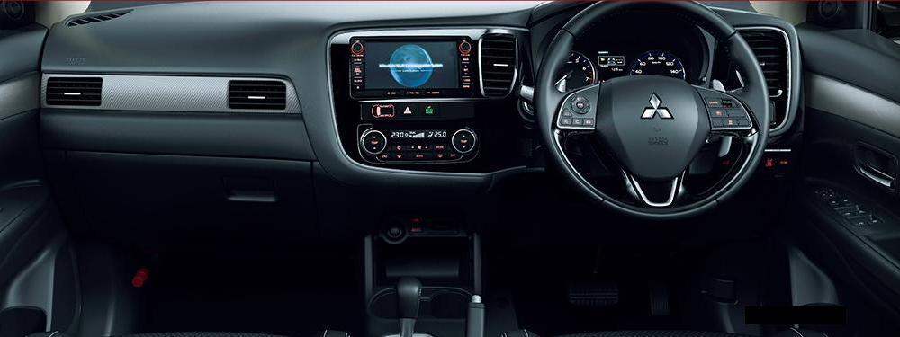 New Mitsubishi Outlander photo: Cockpit view