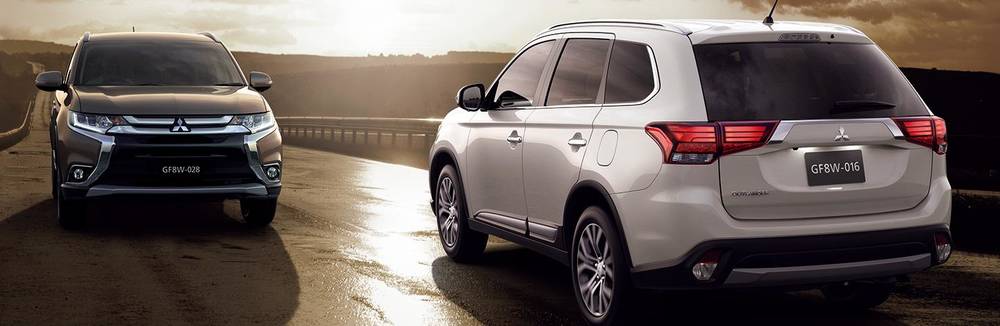 New Mitsubishi Outlander photo: Rear view (Back view)