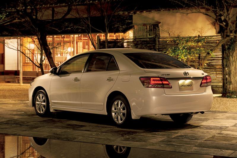 New Toyota Premio photo: Back image New Toyota Premio photo: Back image